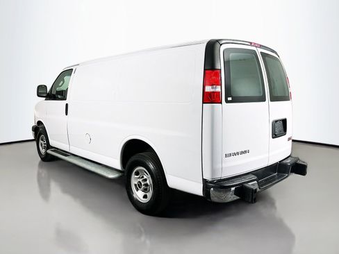 Used 2024 GMC Savana 2500 w/ Driver Convenience Package image 5