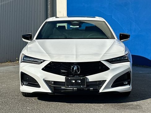 Used 2025 Acura TLX w/A-Spec Package image 2