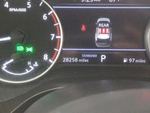 Used 2024 Nissan Rogue SV FWD image 23