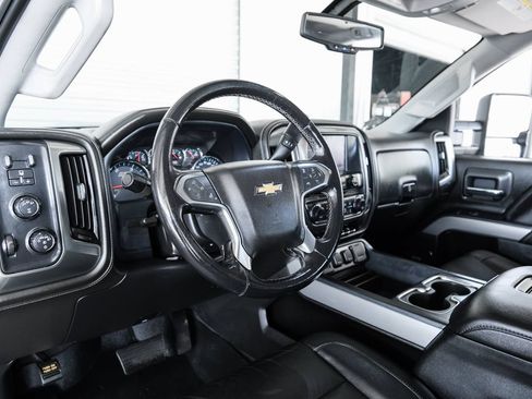 Used 2019 Chevrolet Silverado 2500 LTZ w/ Duramax Plus Package AWD/4WD image 44