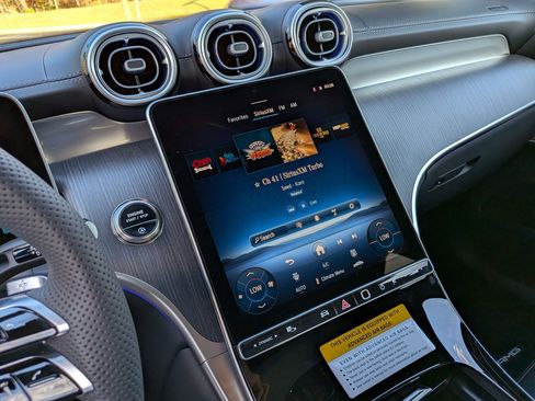 New 2026 Mercedes-Benz GLC 300 4MATIC image 23