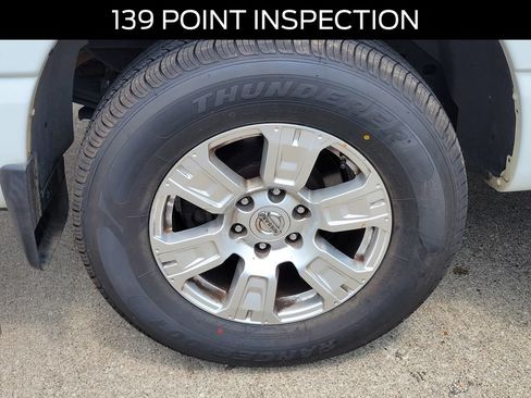 Used 2017 Nissan Titan SV AWD/4WD image 5