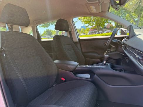 Used 2023 Honda HR-V LX image 23