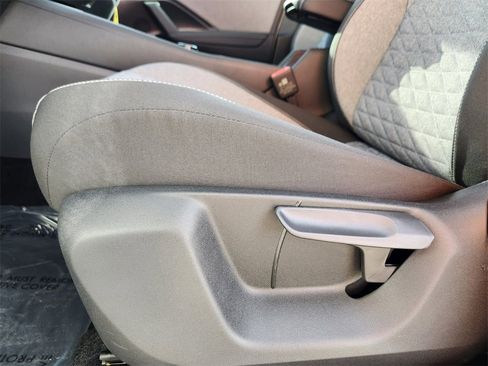 New 2026 Volkswagen Tiguan S image 7