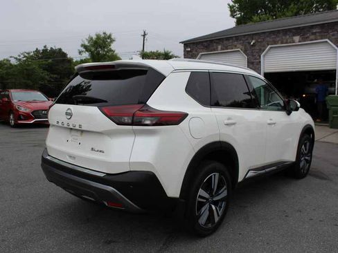 Used 2023 Nissan Rogue SL AWD/4WD image 5