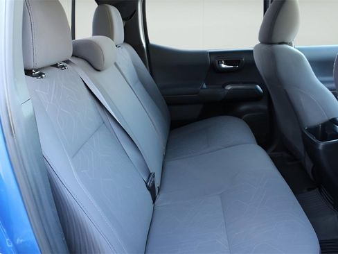 Certified 2018 Toyota Tacoma TRD Sport image 22