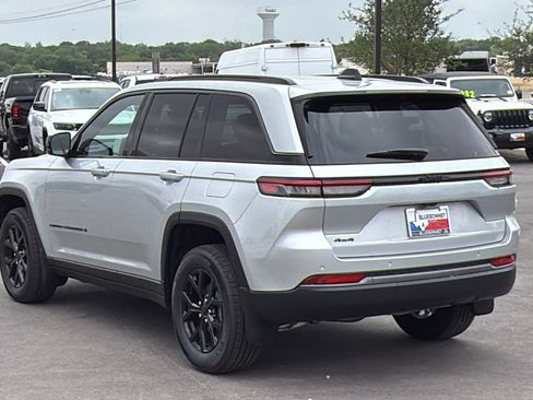 New 2026 Jeep Grand Cherokee Altitude AWD/4WD image 7