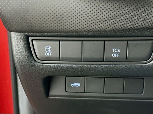 Used 2025 MAZDA CX-50 AWD 2.5 S w/ Premium Package image 17