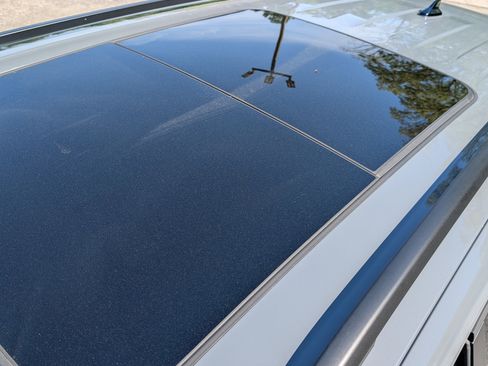 Used 2025 Volkswagen Atlas SE w/ Panoramic Sunroof Package image 14