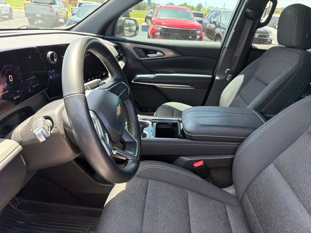 Used 2024 Chevrolet Traverse LS w/ LPO, Floor Liner Package FWD image 8