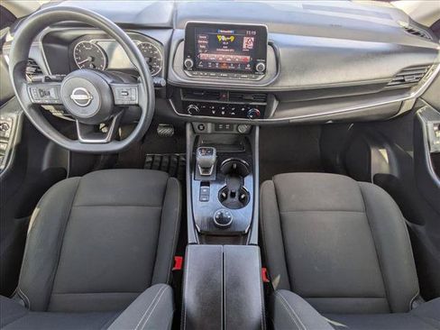Used 2024 Nissan Rogue S AWD/4WD image 17
