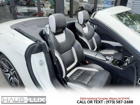 Used 2015 Mercedes-Benz SL 550 w/ White Arrow Edition image 3