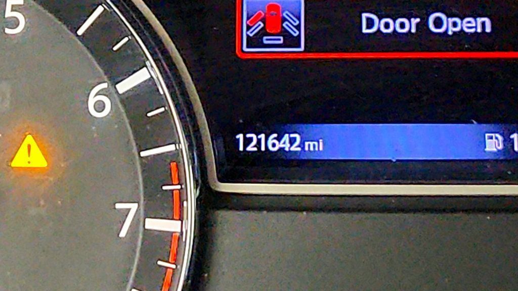 Used 2016 Nissan Pathfinder SV AWD/4WD image 14