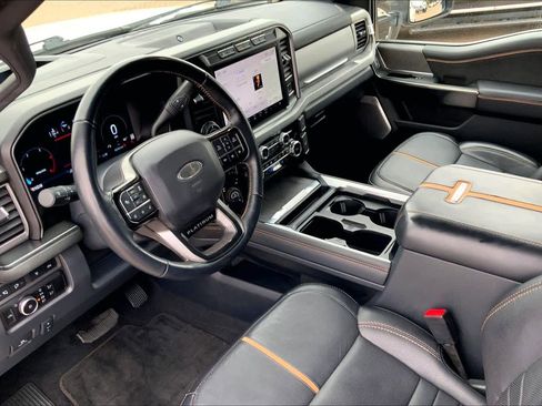 Certified 2024 Ford F250 Platinum w/ Tremor Off-Road Package AWD/4WD image 18