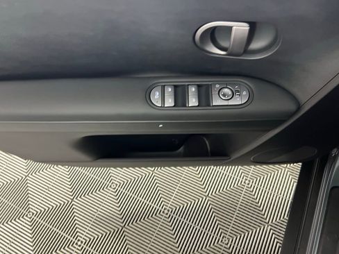 Used 2025 Hyundai Ioniq 5 SEL image 25