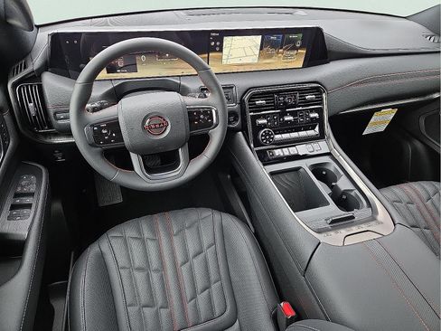 New 2025 Nissan Armada PRO-4X w/ Pro-4X Premium Package image 12