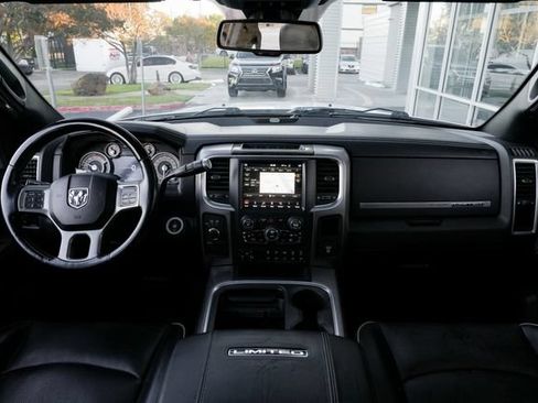 Used 2018 RAM 3500 Laramie Longhorn AWD/4WD image 43