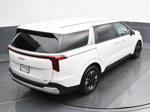 Used 2026 Kia Carnival LXS FWD image 23