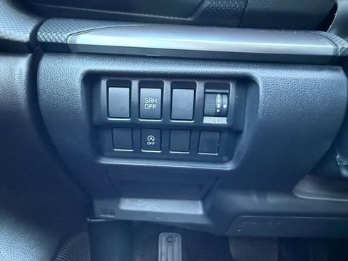 Used 2021 Subaru Forester Premium image 27