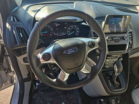 Used 2022 Ford Transit Connect XLT image 12
