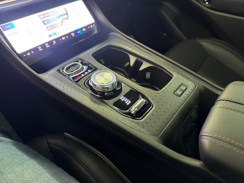 Used 2025 Jeep Wagoneer S Limited AWD/4WD image 17