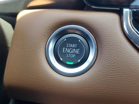 Used 2025 GMC Canyon AT4 w/ Nightfall Edition image 18