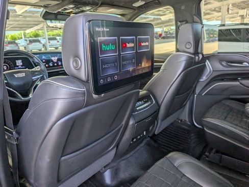 Used 2022 Cadillac Escalade ESV Sport Platinum AWD/4WD image 26