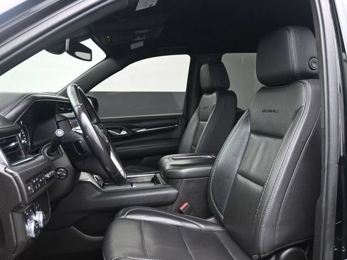 Used 2021 GMC Yukon Denali AWD/4WD image 10