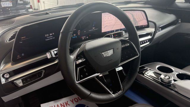 Used 2024 Cadillac Lyriq Luxury w/ LPO, Floor Liner Package AWD/4WD image 18