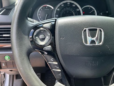 Used 2016 Honda Accord EX-L image 24