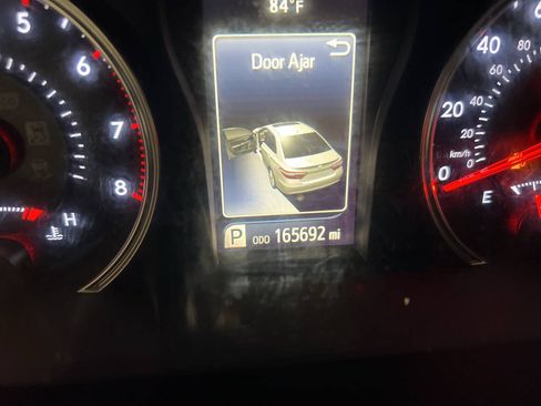 Used 2017 Toyota Camry SE FWD image 11