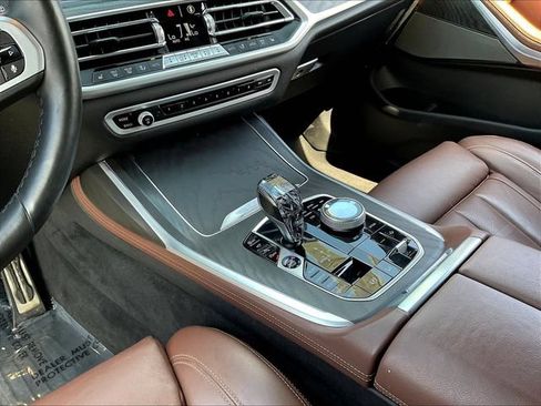 Used 2022 BMW X7 M50i AWD/4WD image 20