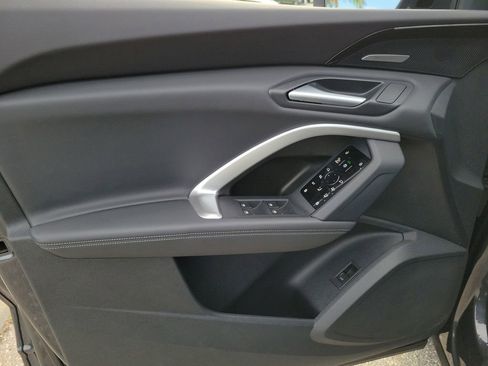 Certified 2025 Audi Q5 Premium w/ Premium Plus AWD/4WD image 19