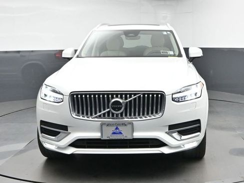 Used 2023 Volvo XC90 B6 Plus w/ Protection Package Premier AWD/4WD image 3