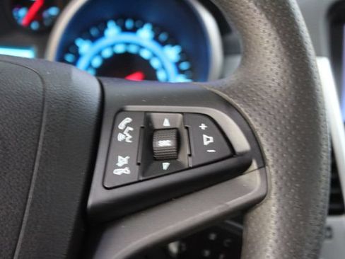 Used 2015 Chevrolet Cruze LT FWD image 13