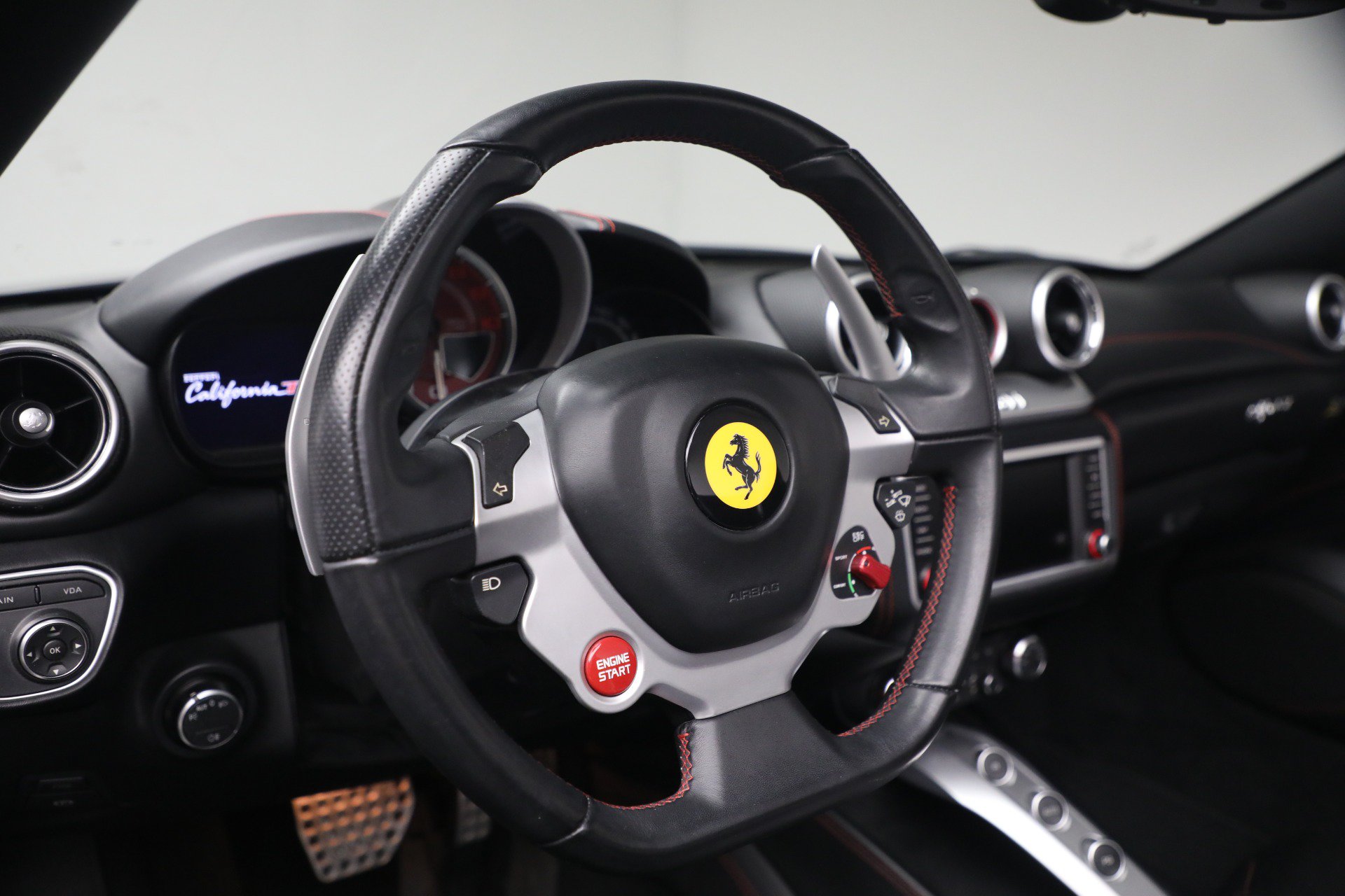 Certified 2015 Ferrari California T RWD image 24