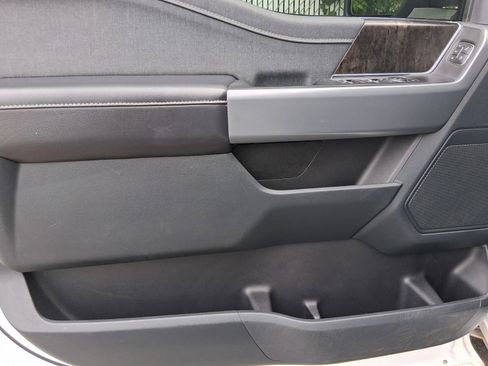 Used 2021 Ford F150 Lariat RWD image 19