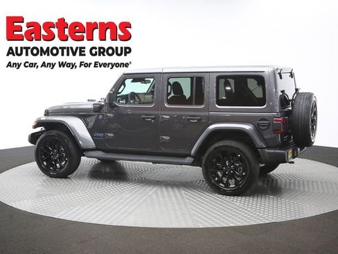 Used 2025 Jeep Wrangler Unlimited Sahara AWD/4WD image 61