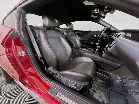 Used 2017 Ford Mustang GT Premium image 33