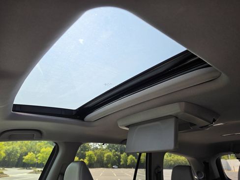 Used 2020 Honda Pilot Touring image 34
