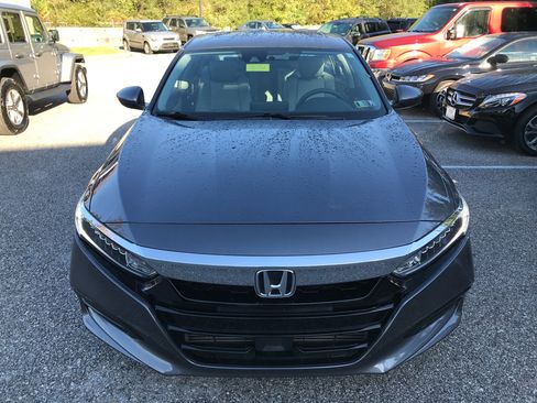 Used 2019 Honda Accord EX image 3