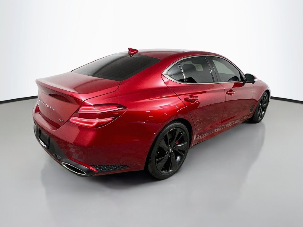 Used 2022 Genesis G70 3.3T RWD image 3