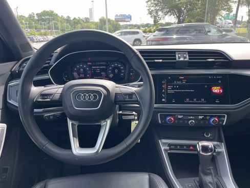 Certified 2025 Audi Q3 2.0T Premium AWD/4WD image 14