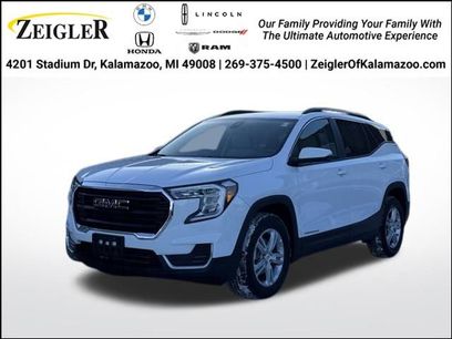 Used 2023 GMC Terrain SLE w/ Driver Convenience Package