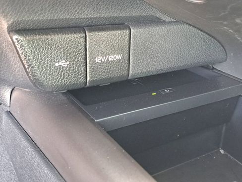 Certified 2023 Toyota Camry SE image 25