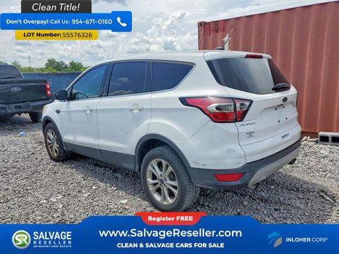 Used 2017 Ford Escape SE FWD image 3