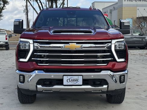 Used 2025 Chevrolet Silverado 2500 LTZ w/ LTZ Premium Package image 7