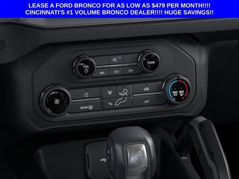 New 2025 Ford Bronco Badlands w/ Sasquatch Package AWD/4WD image 16