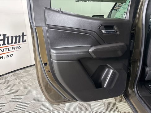 Used 2023 Chevrolet Colorado LT w/ LT Convenience Package II image 19