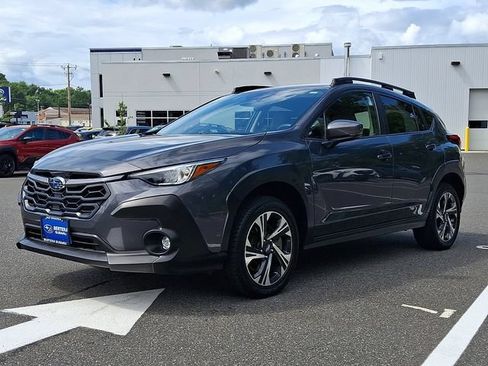 Used 2024 Subaru Crosstrek 2.0i Premium AWD/4WD image 3